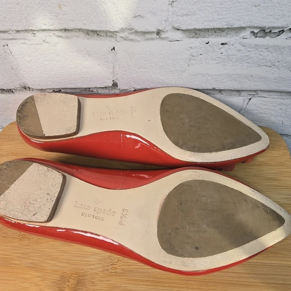 KATE SPADE NEW YORK ERICA RED PATENT FLATS WOMENS SIZE 6 1/2 EUC